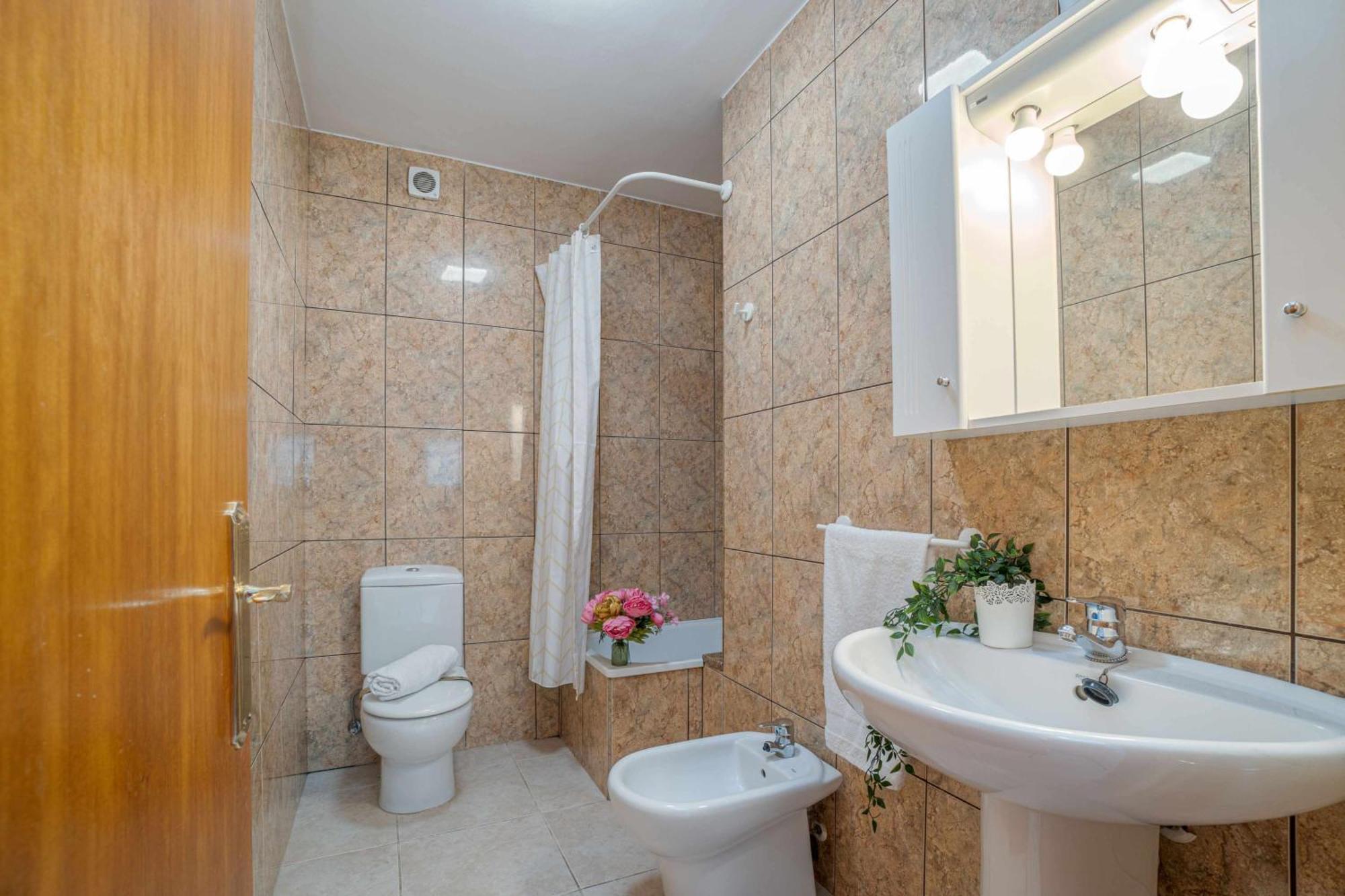 Jouvacations Villa Freser 艾姆布里亚布拉瓦 外观 照片