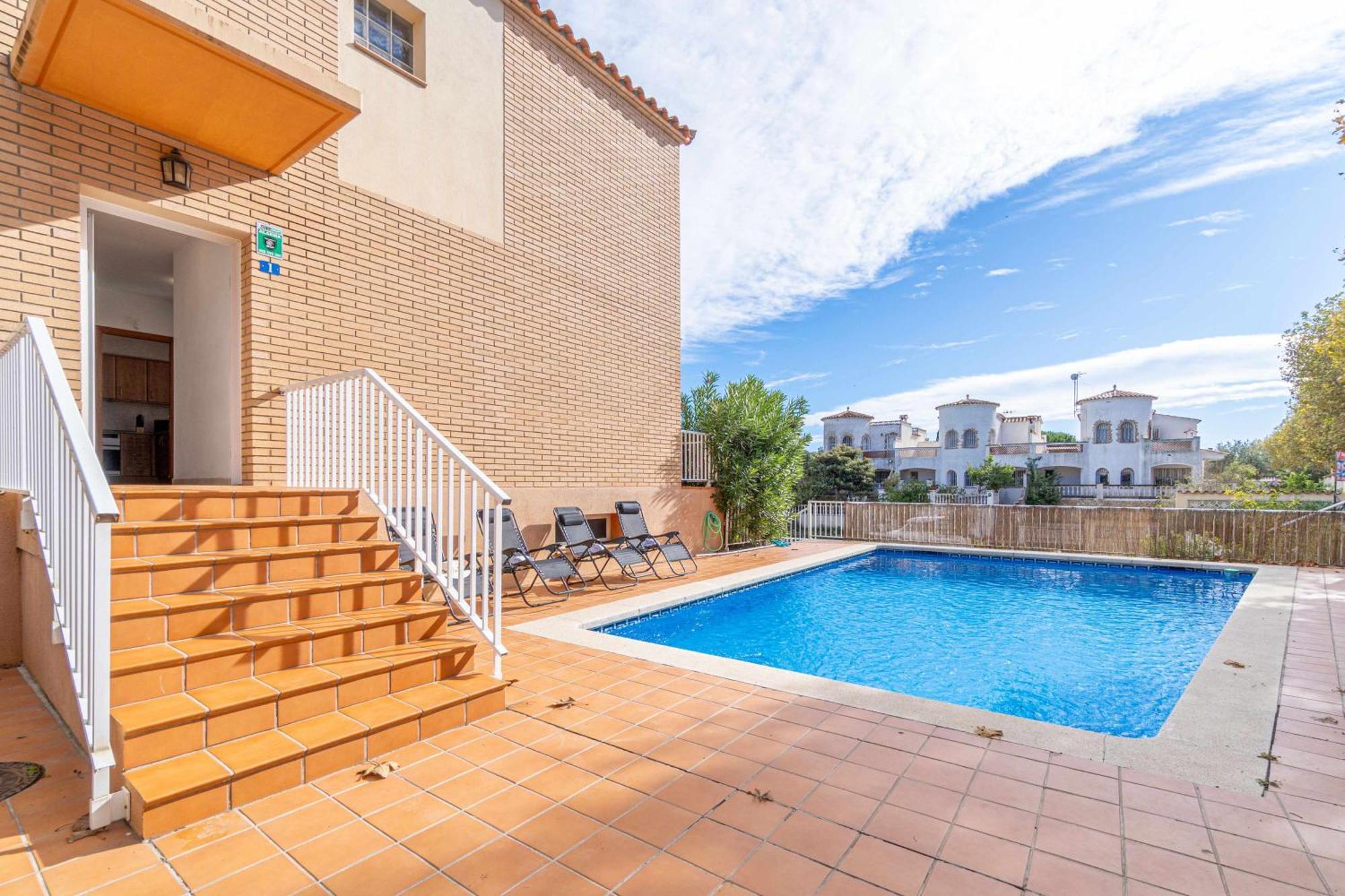 Jouvacations Villa Freser 艾姆布里亚布拉瓦 外观 照片